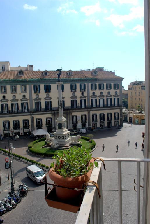 Bed and Breakfast Relais Piazza Dei Martiri Nápoles Habitación foto